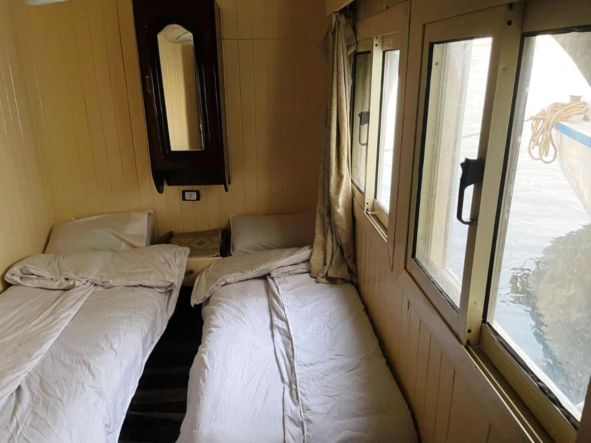 Floating Hotel- Happy Nile Boat Luxor Eksteriør bilde
