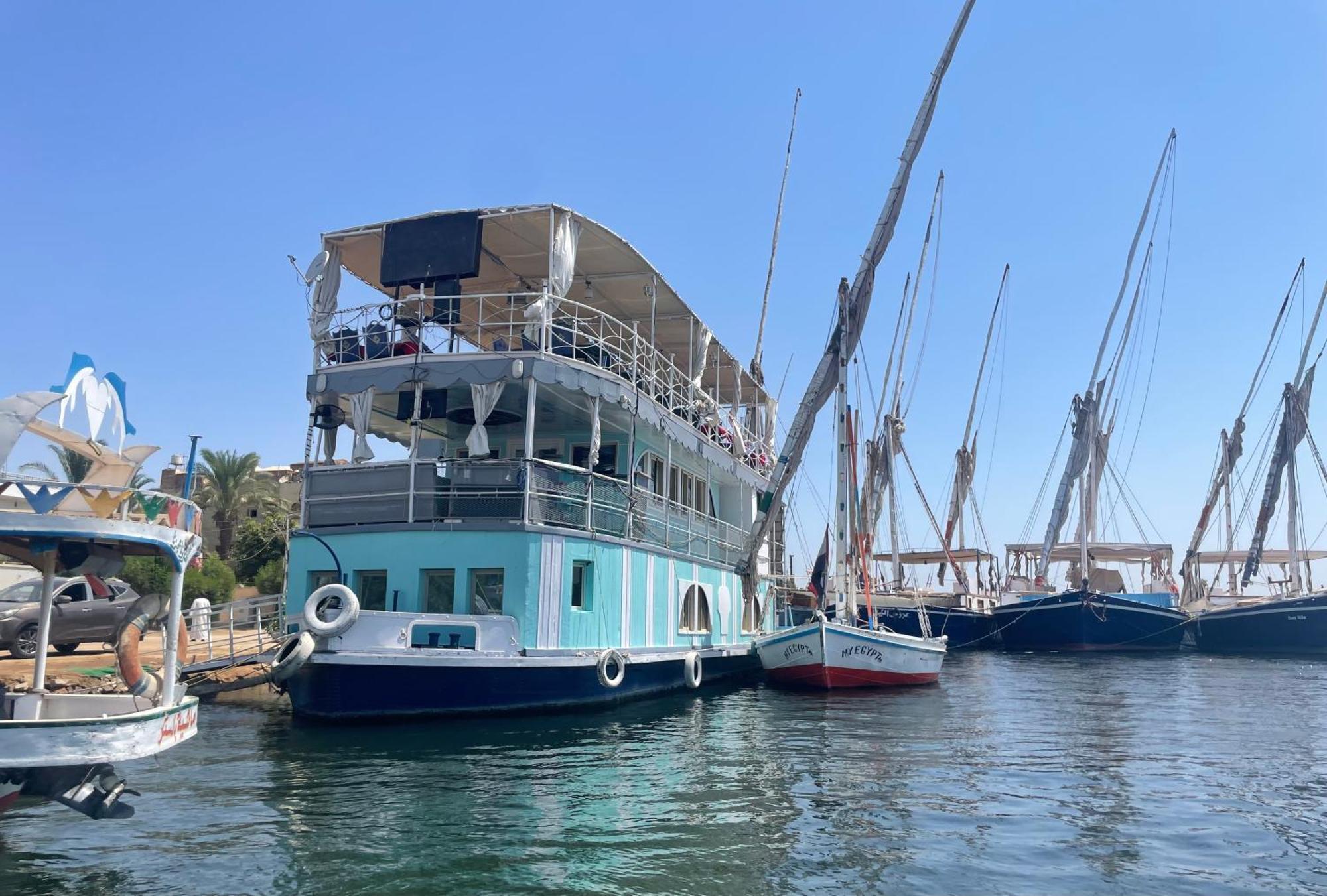 Floating Hotel- Happy Nile Boat Luxor Eksteriør bilde