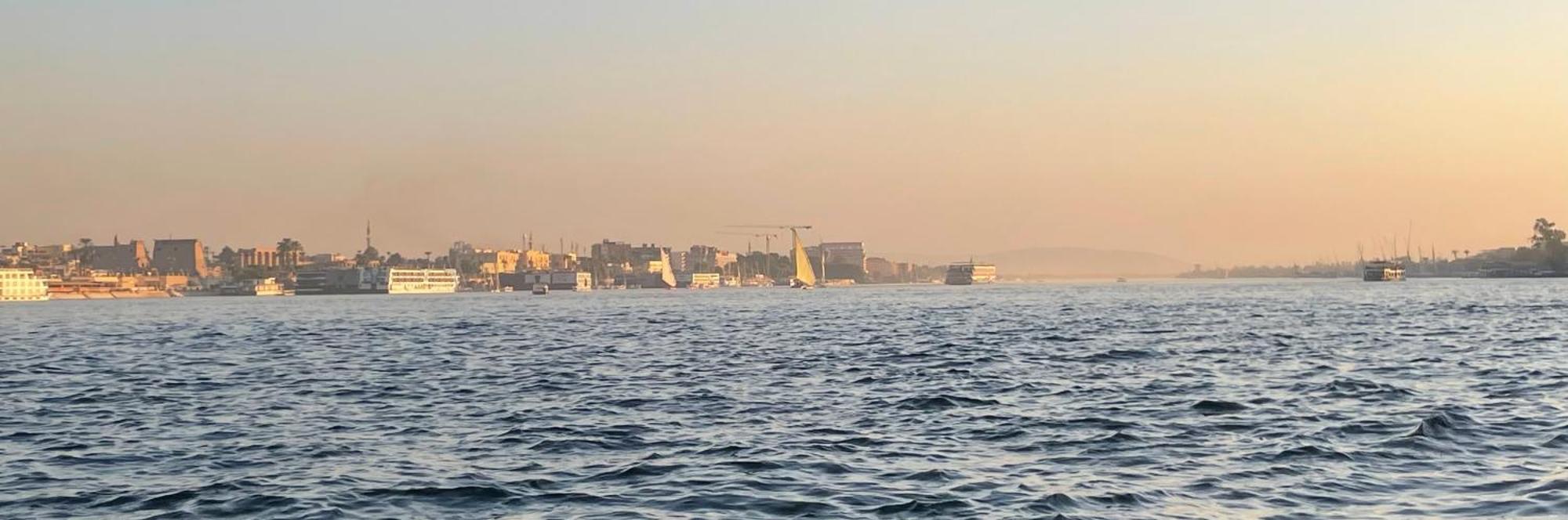 Floating Hotel- Happy Nile Boat Luxor Eksteriør bilde